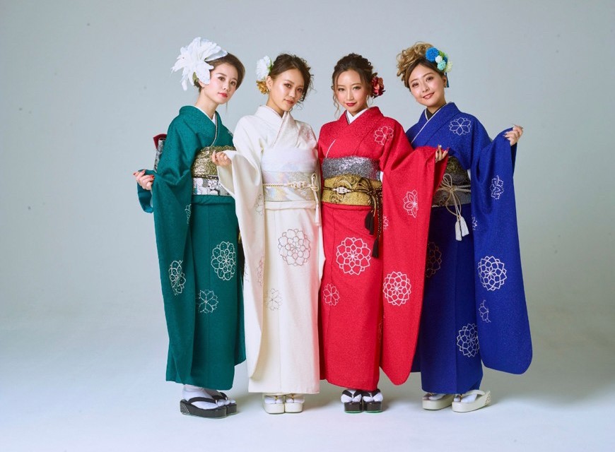 LINE_ALBUM_振袖デザイン(貸衣装)_230329_127